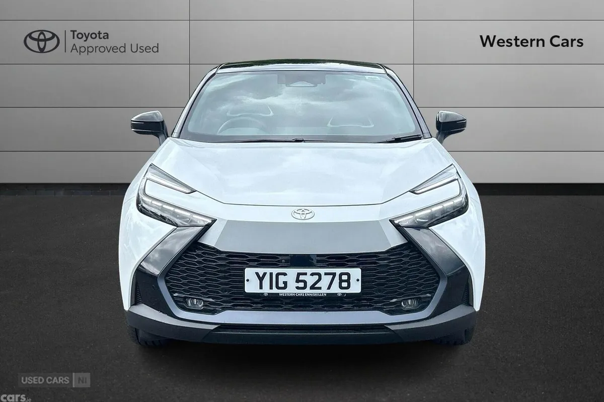 Toyota C-HR SUV, Petrol Hybrid, 2026, White