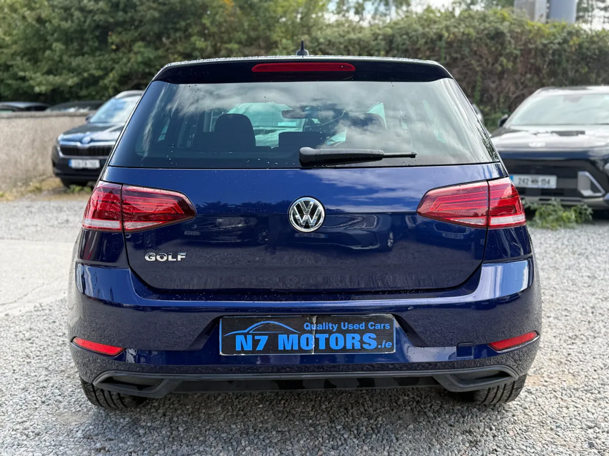Volkswagen Golf Hatchback, Petrol, 2017, Navy