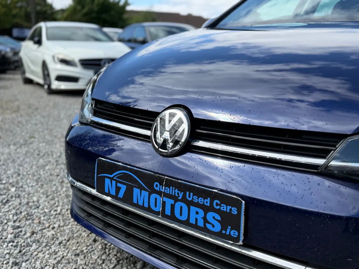 Volkswagen Golf Hatchback, Petrol, 2017, Navy