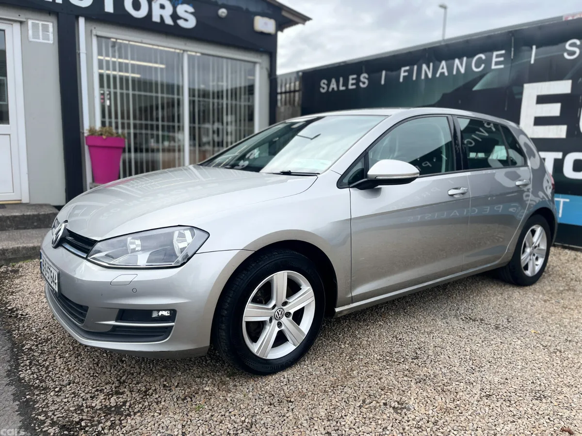 Volkswagen Golf Hatchback, Petrol, 2016, Silver