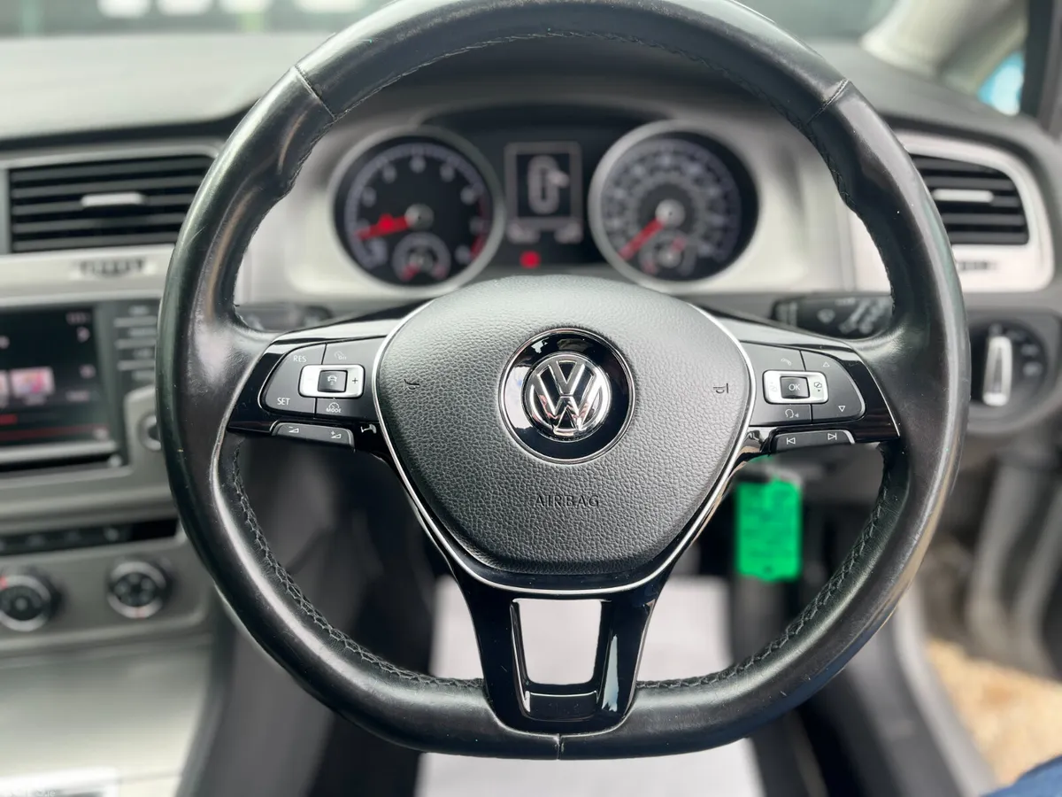 Volkswagen Golf Hatchback, Petrol, 2016, Silver