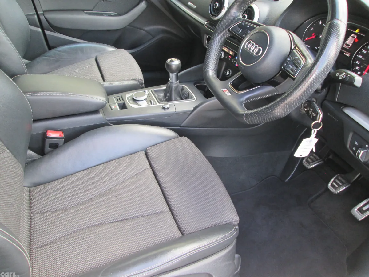 Audi A3 Hatchback, Diesel, 2017, Grey