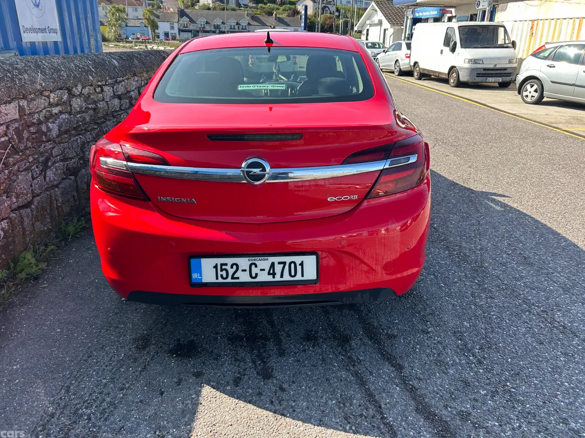 Opel Insignia Saloon, Diesel, 2015, Red