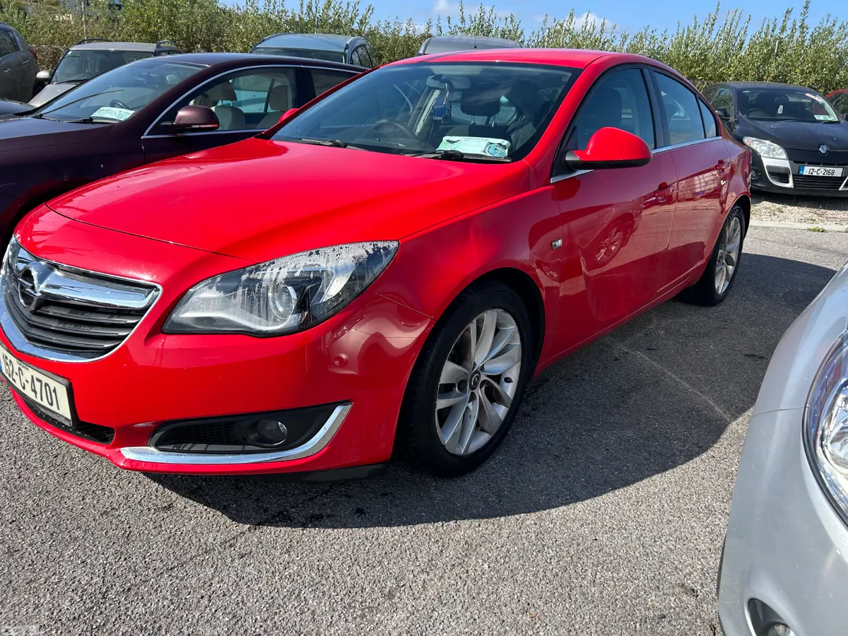 Opel Insignia Saloon, Diesel, 2015, Red
