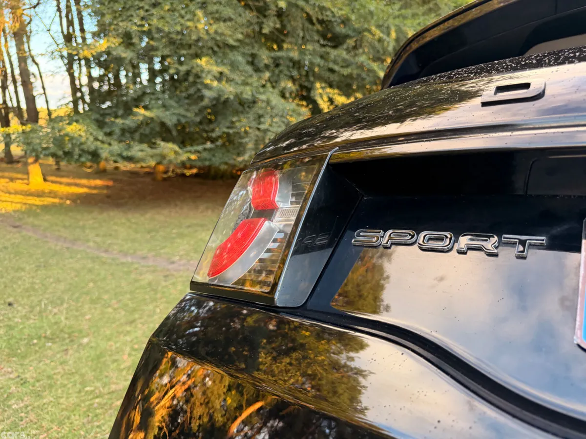 Land Rover Discovery Sport SUV, Diesel, 2019, Black