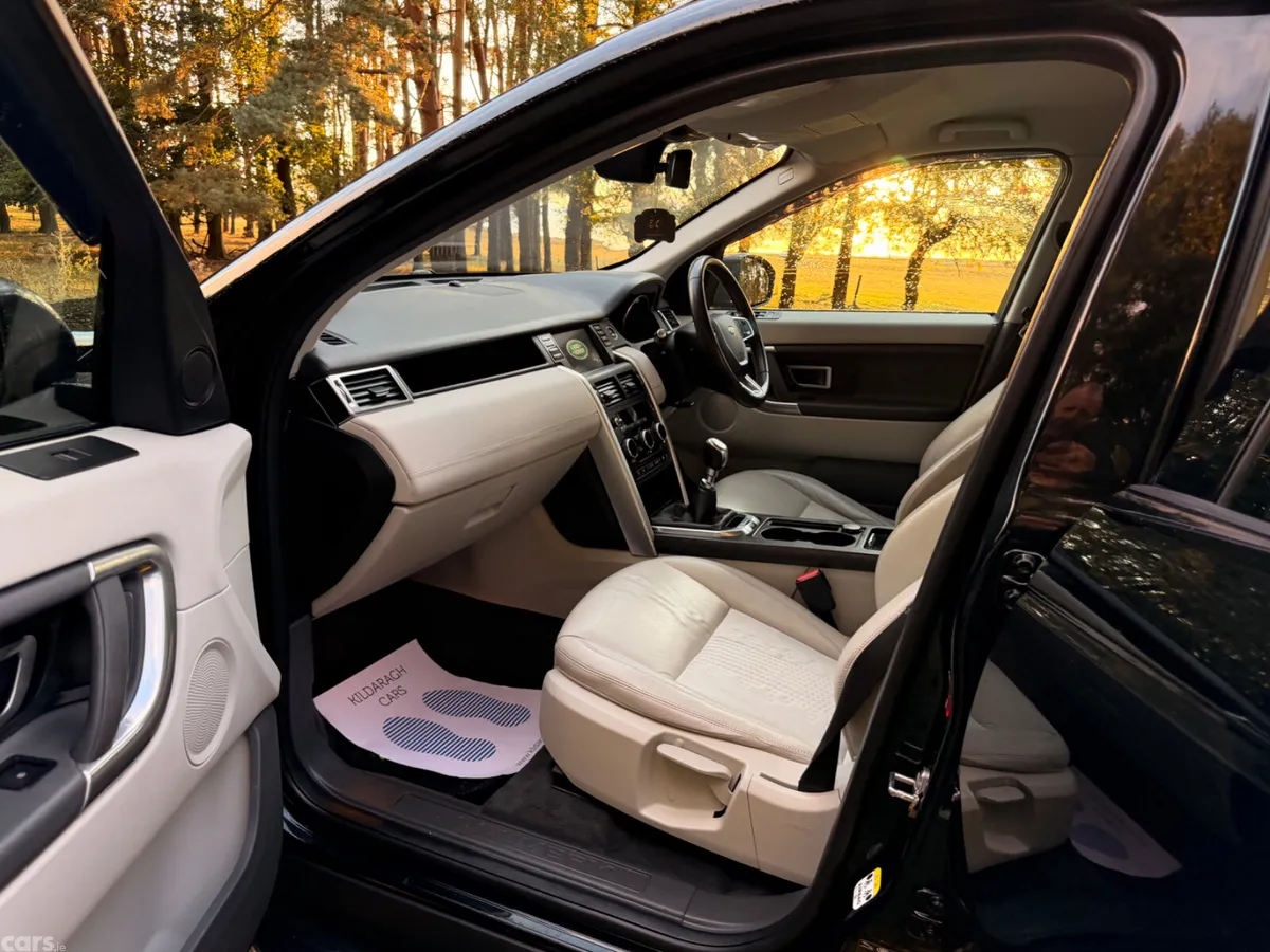 Land Rover Discovery Sport SUV, Diesel, 2019, Black