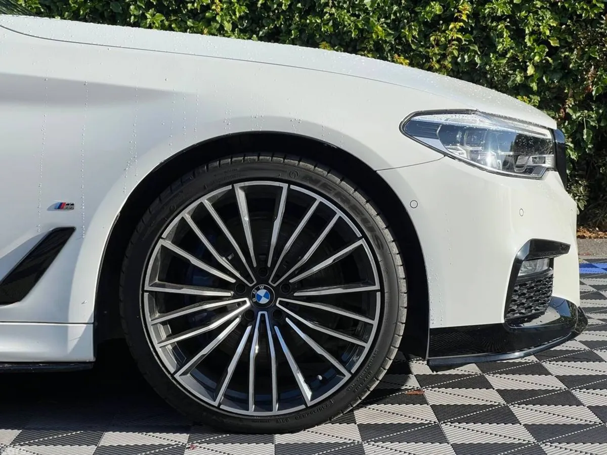 BMW 5-Series Saloon, Petrol Plug-in Hybrid, 2017, White