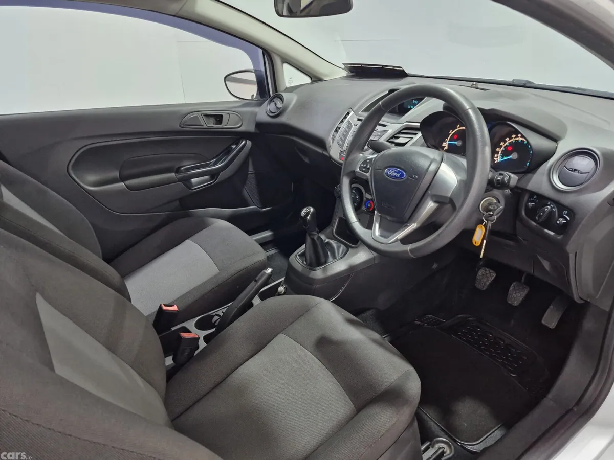 Ford Fiesta Hatchback, Petrol, 2016, White