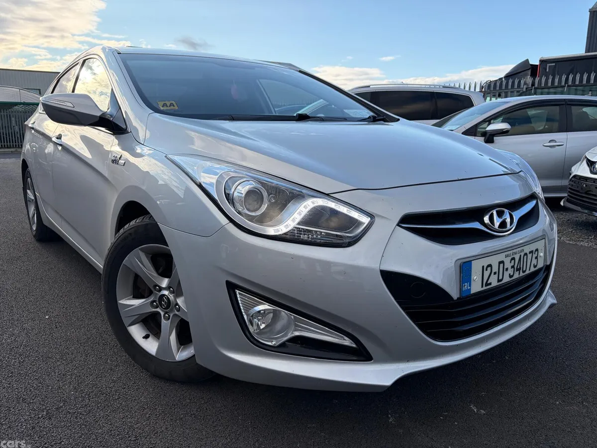 Hyundai i40 Saloon, Diesel, 2012, Silver