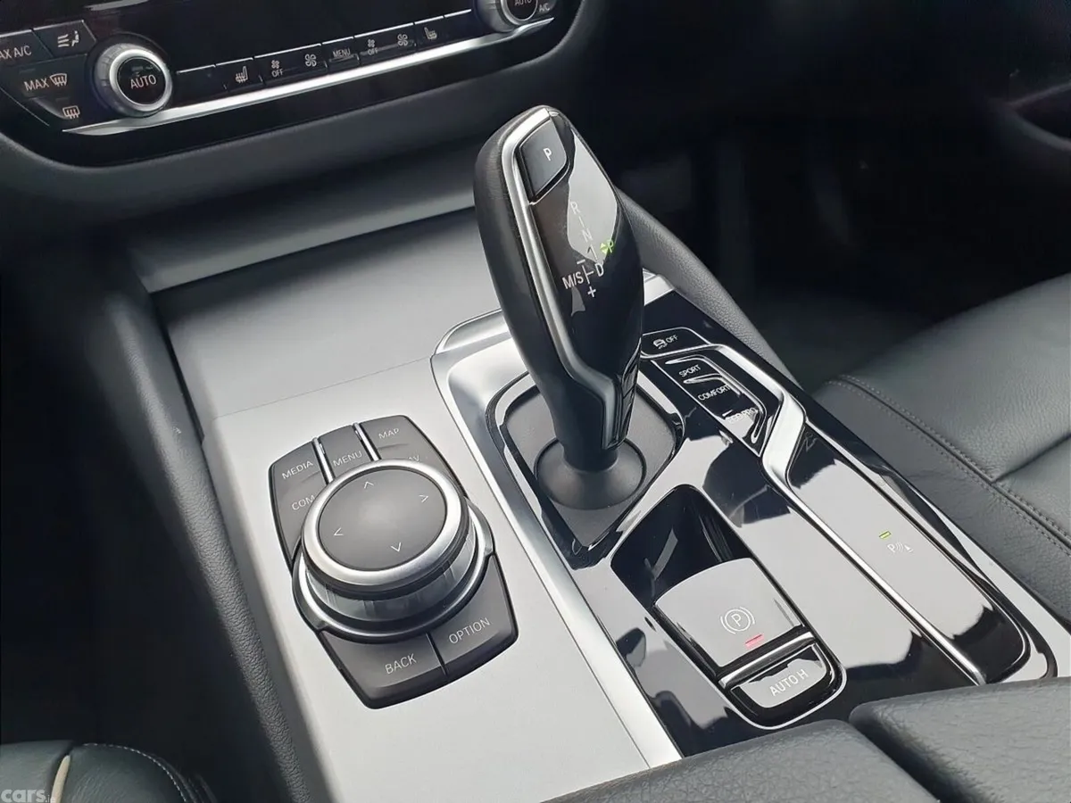 BMW 5-Series Saloon, Diesel, 2022, Red