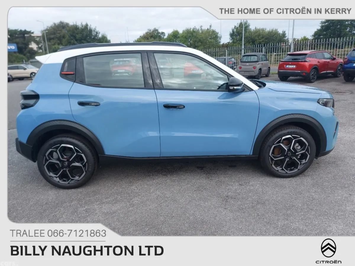 Citroen C3 Hatchback, Petrol, 2027, Blue