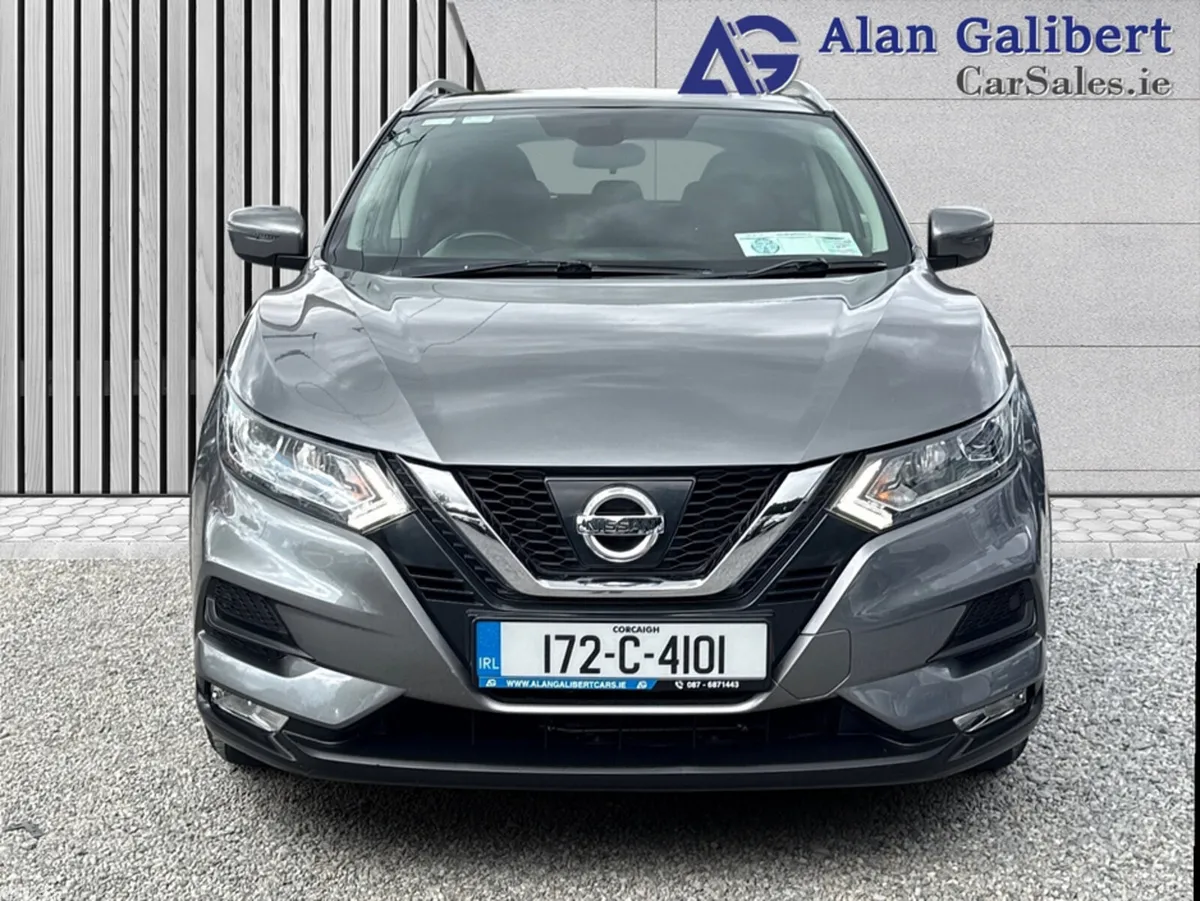 Nissan Qashqai MPV, Petrol, 2017, Grey