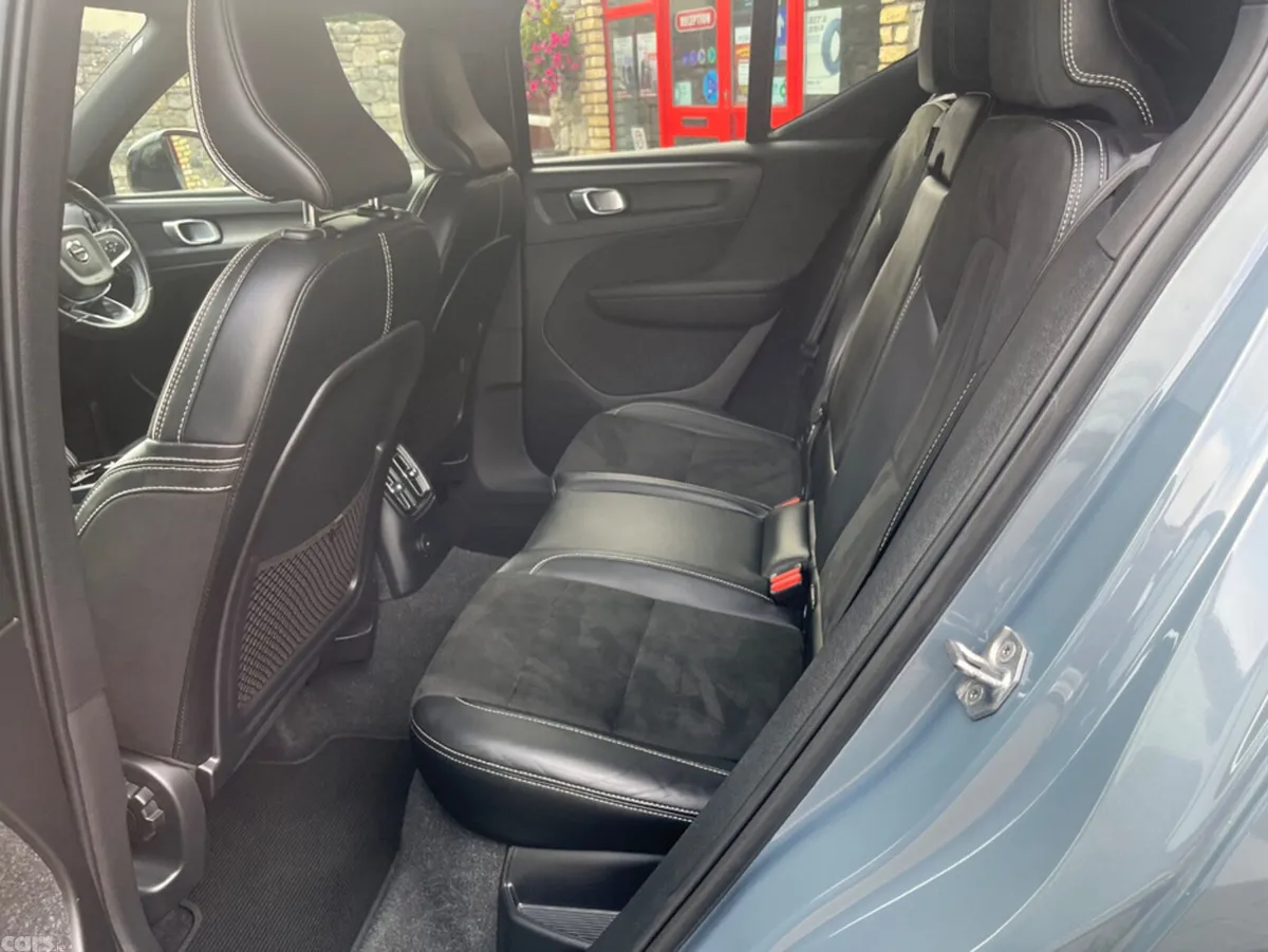 Volvo XC40 Estate, Petrol Hybrid, 2021, Grey