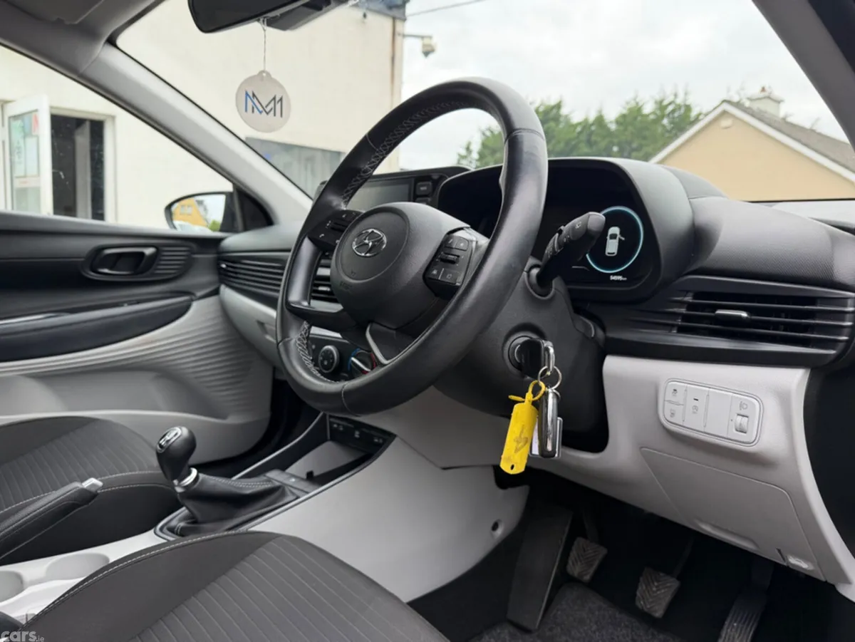 Hyundai i20 Hatchback, Petrol, 2022, Black