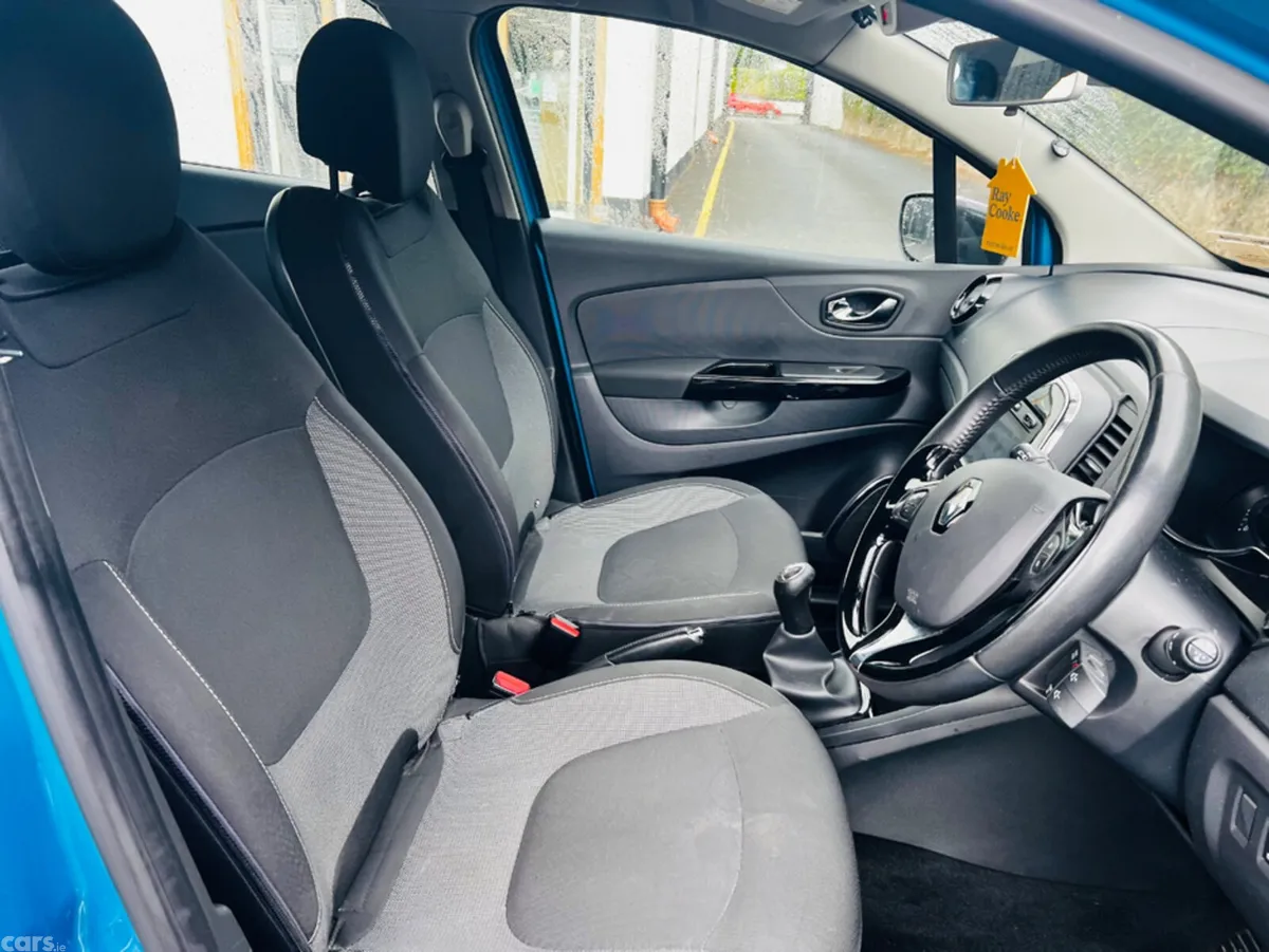 Renault Captur Hatchback, Diesel, 2015, Blue
