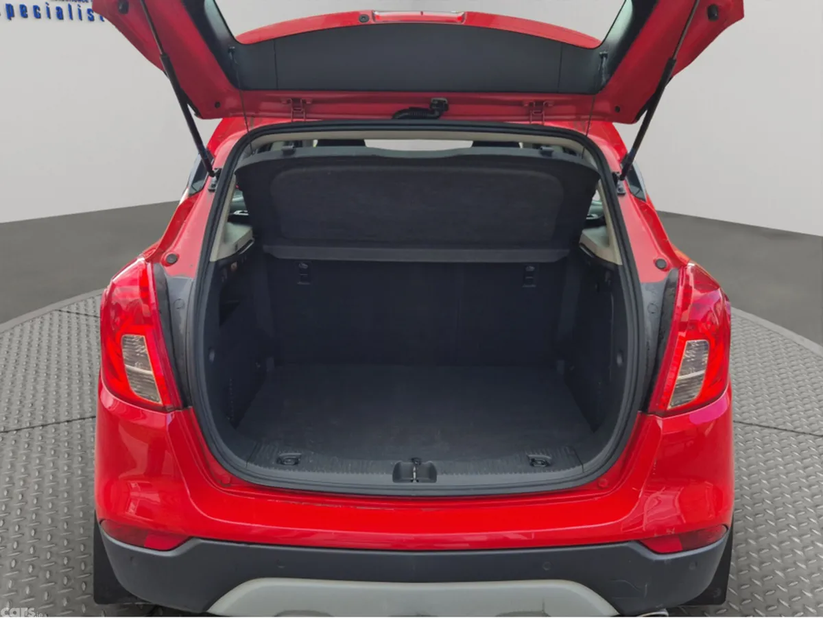 Opel Mokka MPV, Diesel, 2018, Red