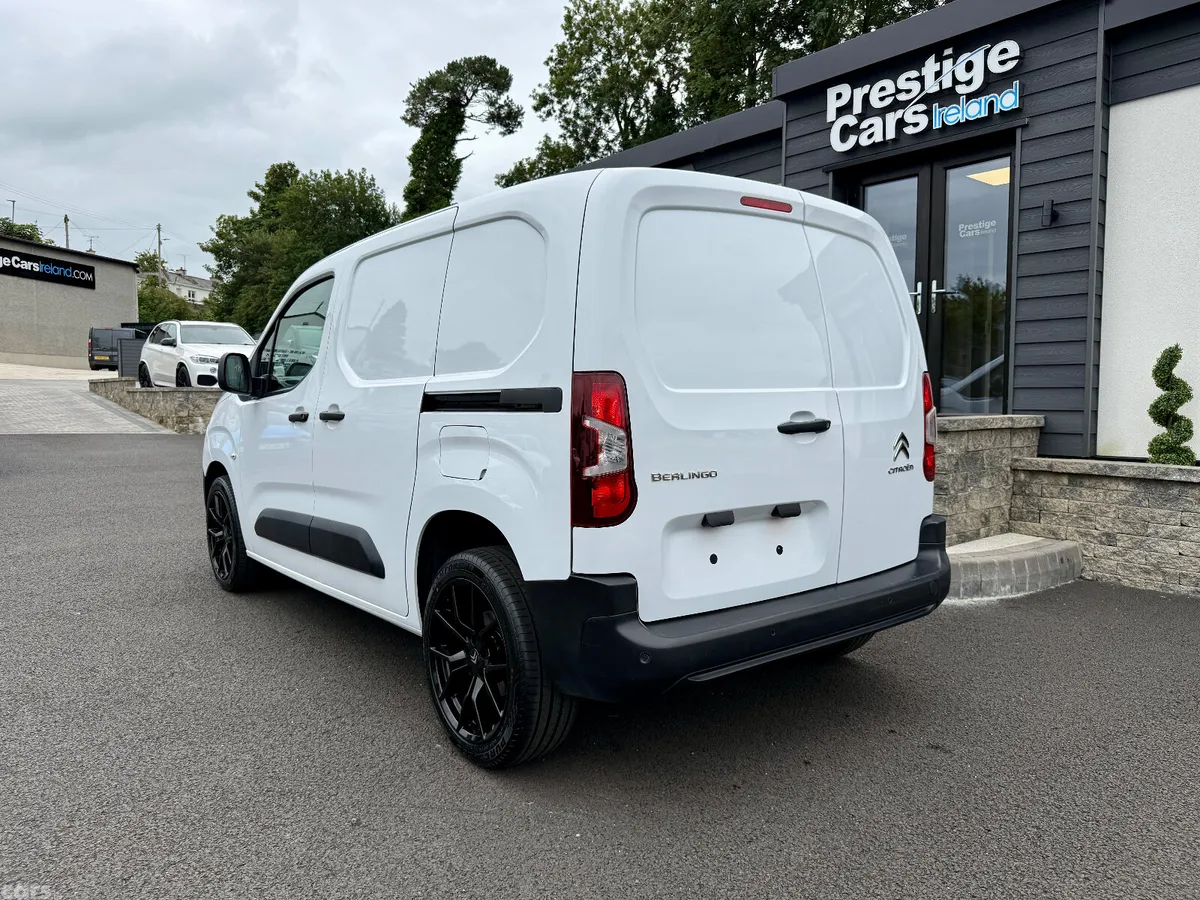 Citroen Berlingo MPV, Diesel, 2023, White