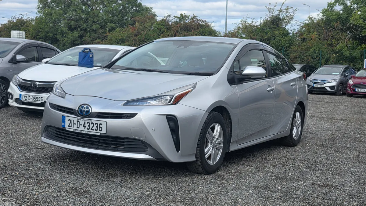Toyota Prius Hatchback, Petrol Hybrid, 2021, Silver