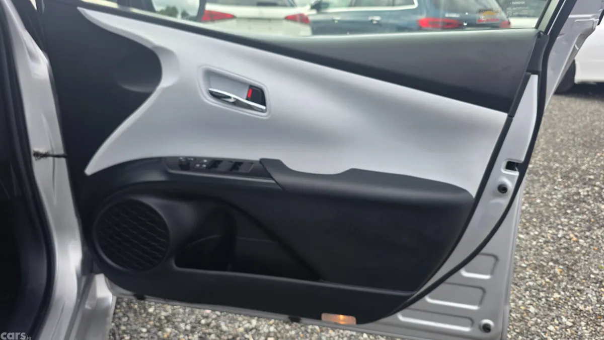 Toyota Prius Hatchback, Petrol Hybrid, 2021, Silver