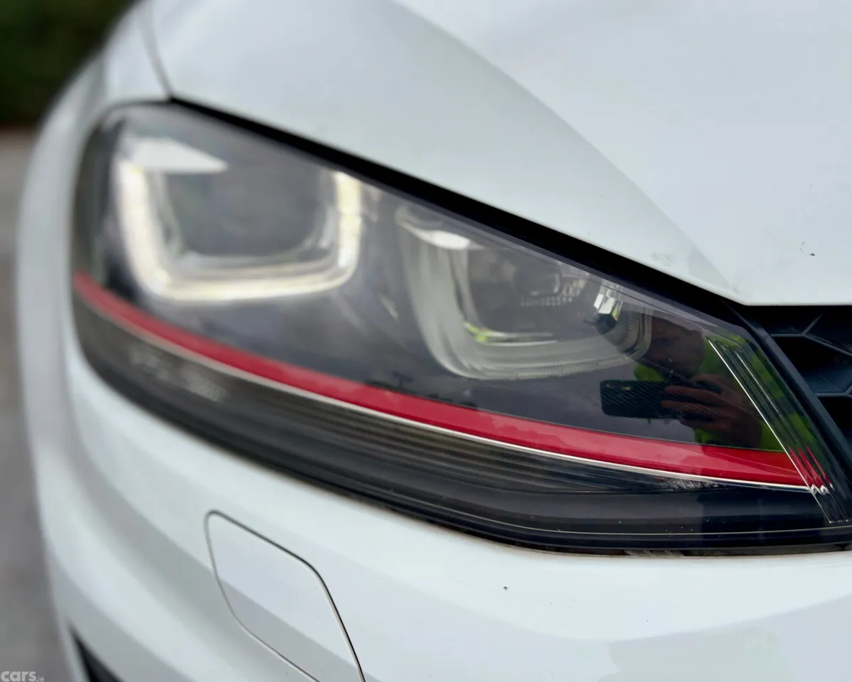 Volkswagen Golf Hatchback, Petrol, 2013, White