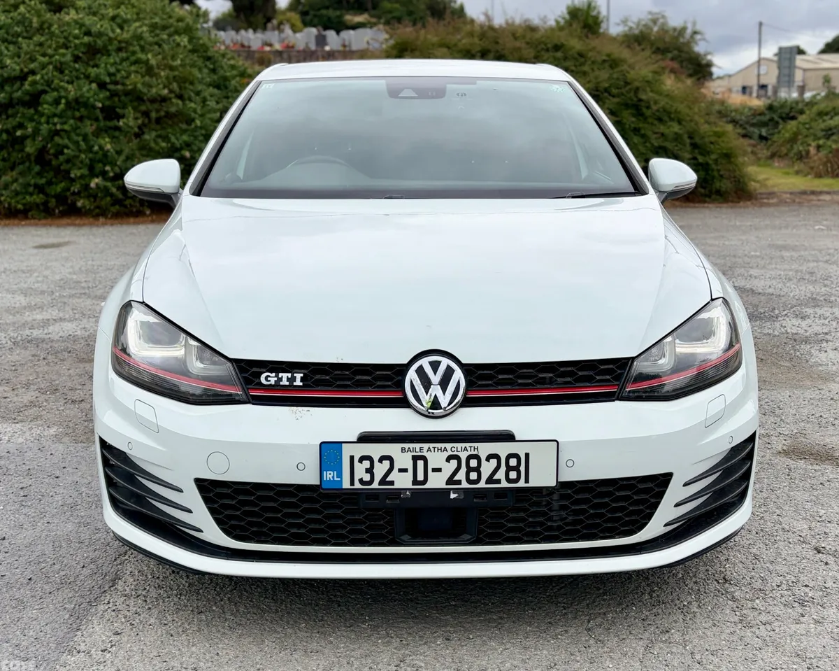 Volkswagen Golf Hatchback, Petrol, 2013, White