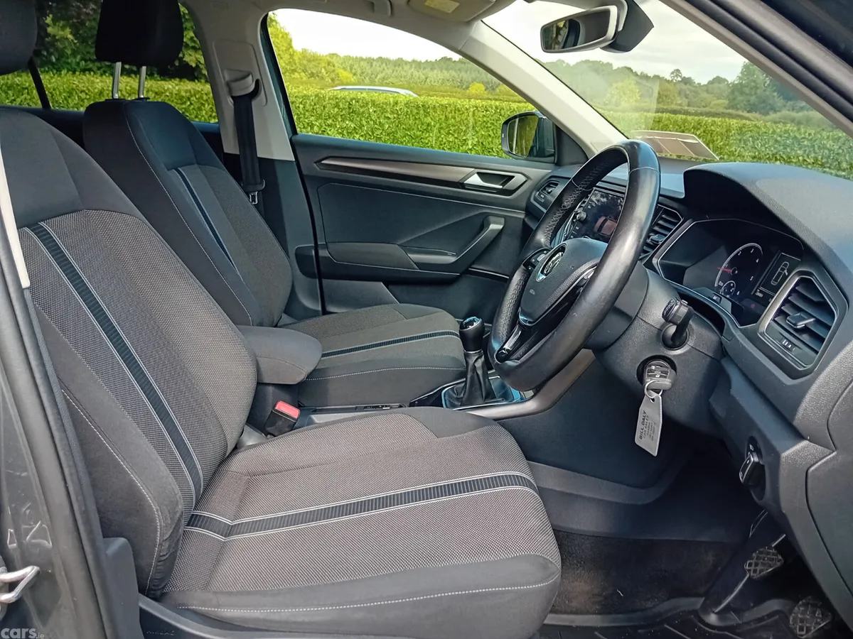 Volkswagen T-Roc SUV, Diesel, 2019, Grey