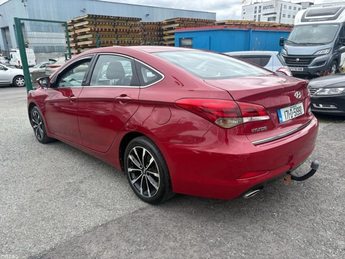 Hyundai i40 Saloon, Diesel, 2017, Red