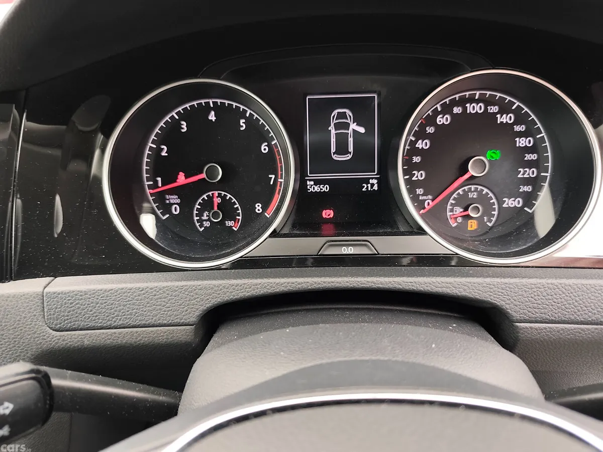 Volkswagen Golf Hatchback, Petrol, 2015, Silver