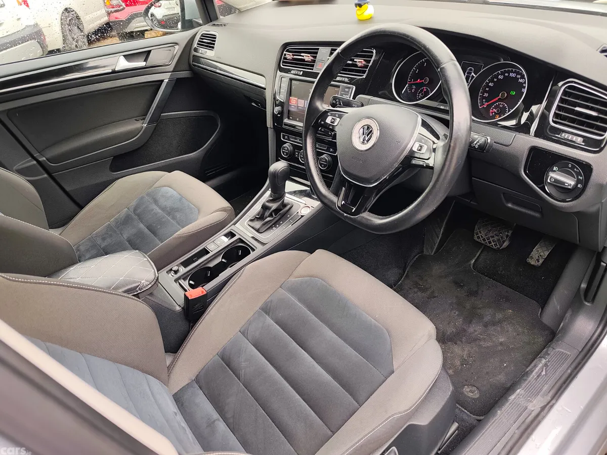 Volkswagen Golf Hatchback, Petrol, 2015, Silver