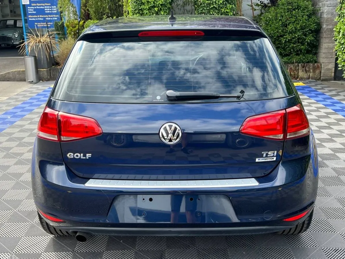 Volkswagen Golf Hatchback, Petrol, 2015, Blue