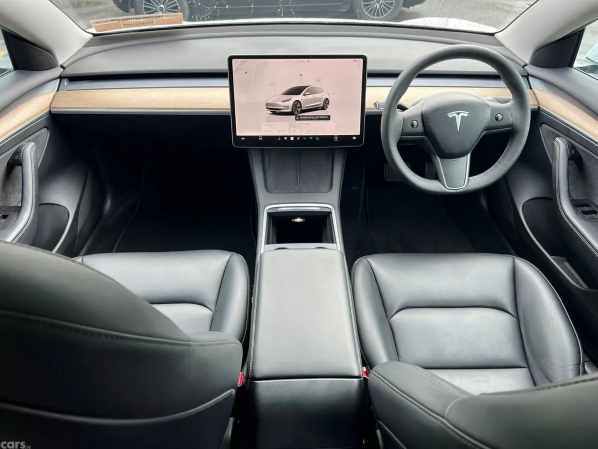 Tesla Model 3 Saloon, Electric, 2023, White