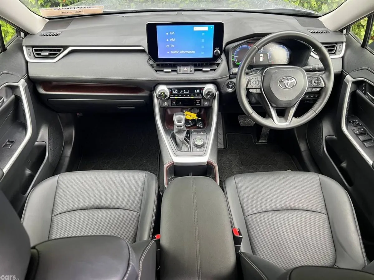 Toyota RAV4 SUV, Petrol Hybrid, 2023, Silver