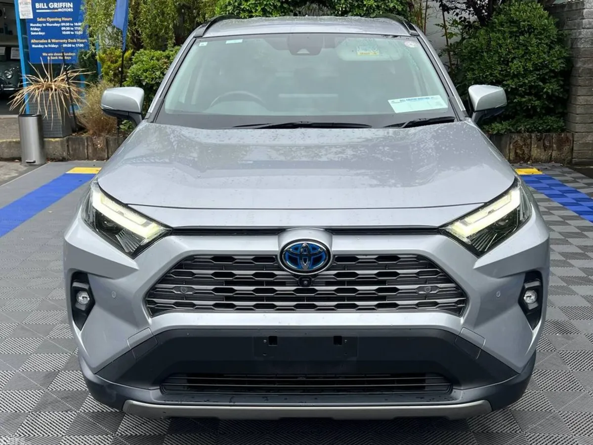 Toyota RAV4 SUV, Petrol Hybrid, 2023, Silver