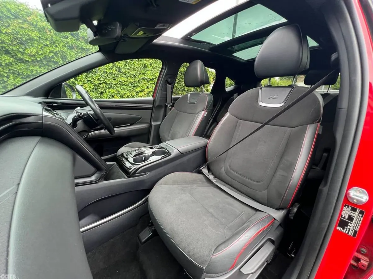 Hyundai Tucson SUV, Petrol Plug-in Hybrid, 2023, Red