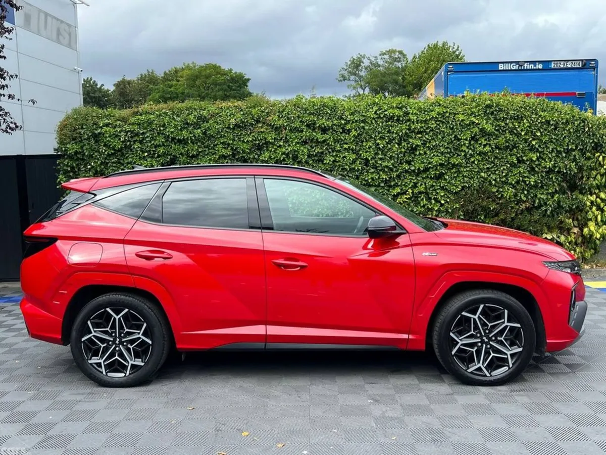 Hyundai Tucson SUV, Petrol Plug-in Hybrid, 2023, Red