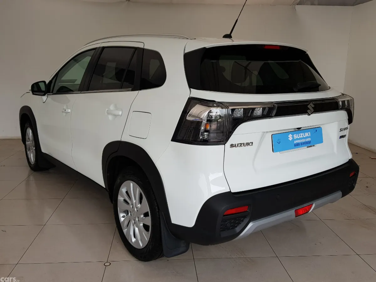 Suzuki SX4 Hatchback, Petrol, 2025, White