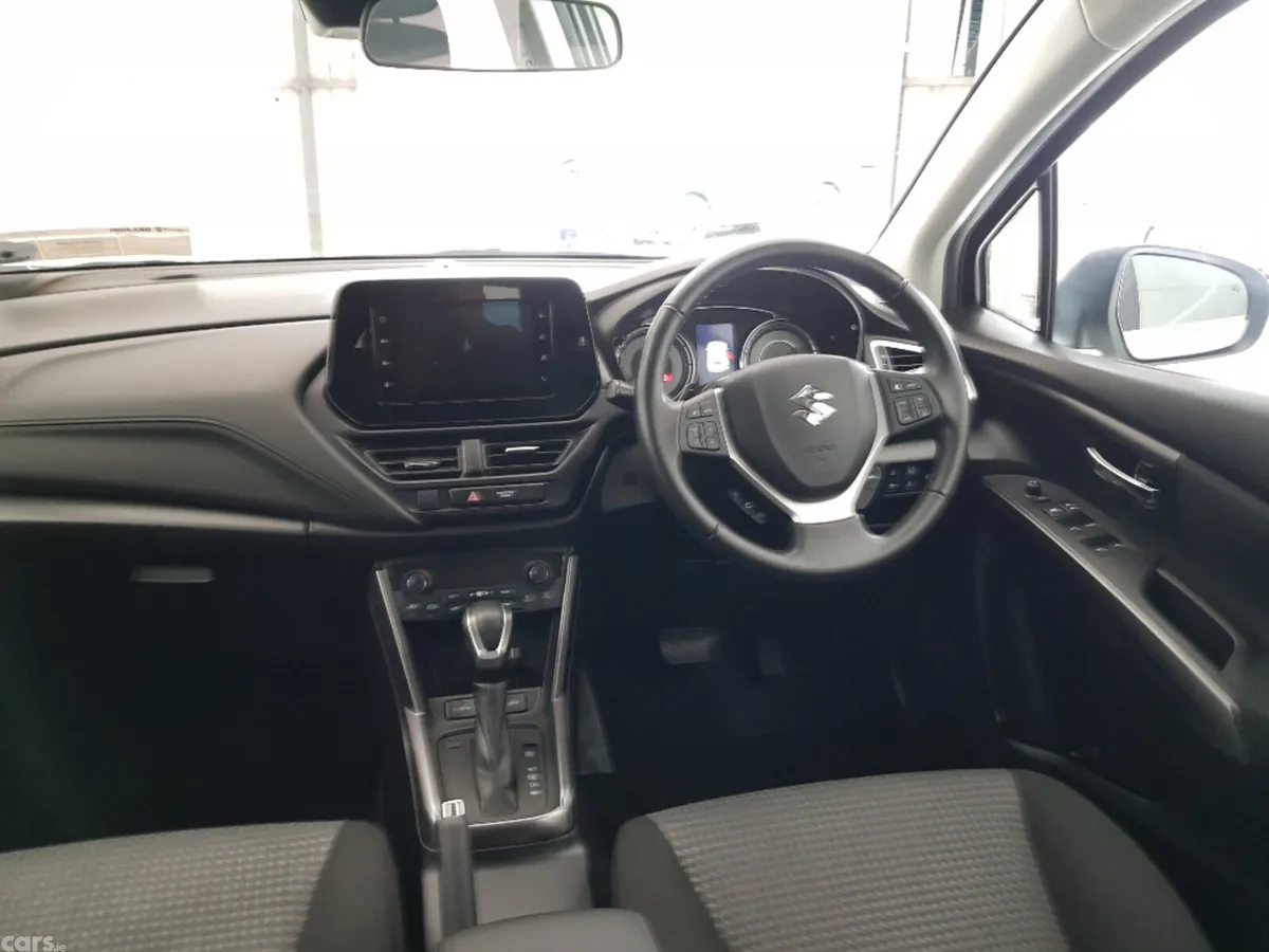 Suzuki SX4 Hatchback, Petrol, 2025, White