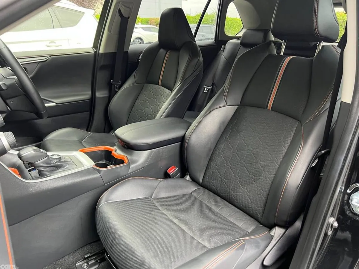 Toyota RAV4 SUV, Petrol Hybrid, 2023, Black