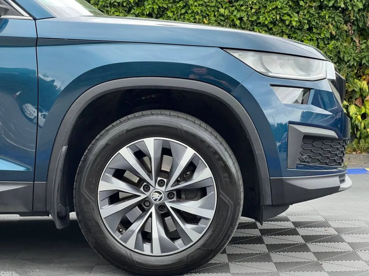 Skoda Kodiaq Estate, Diesel, 2022, Blue