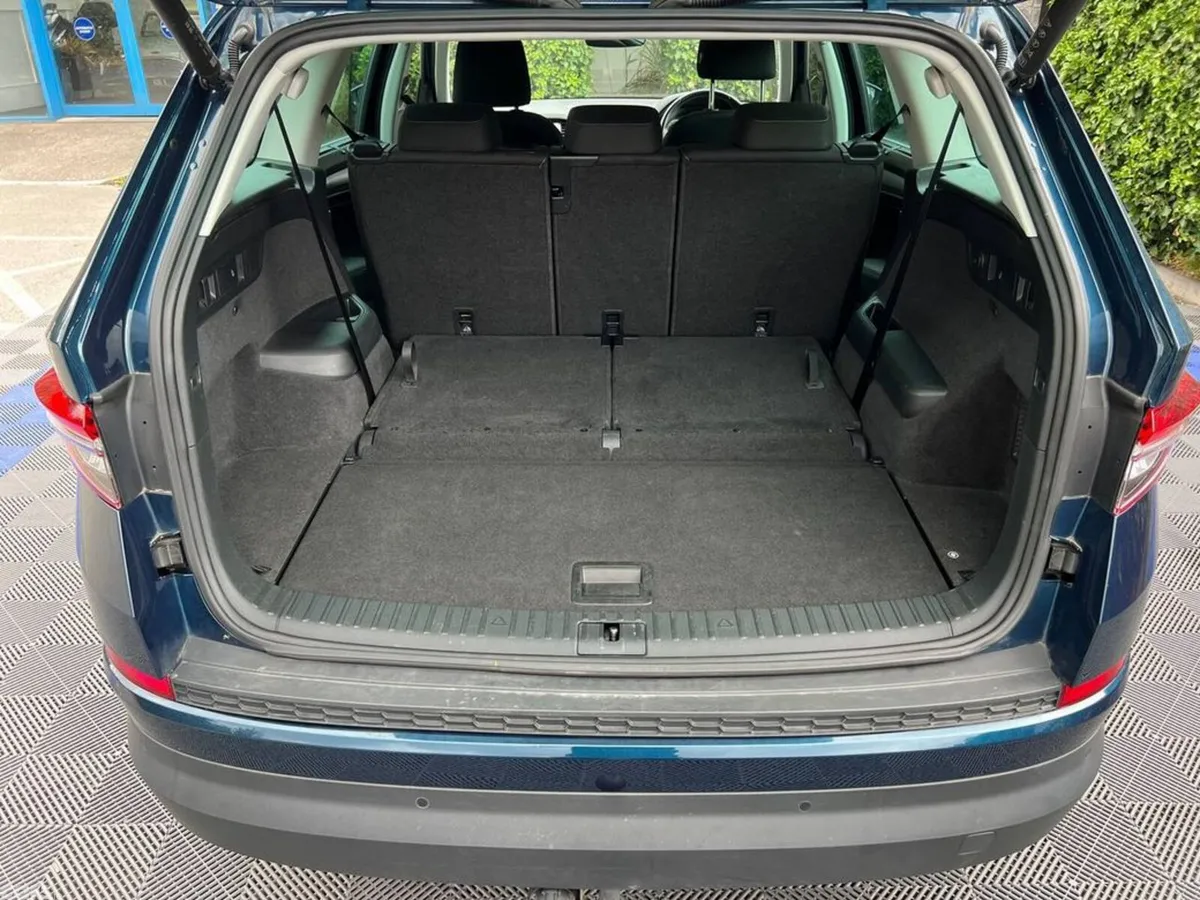 Skoda Kodiaq Estate, Diesel, 2022, Blue