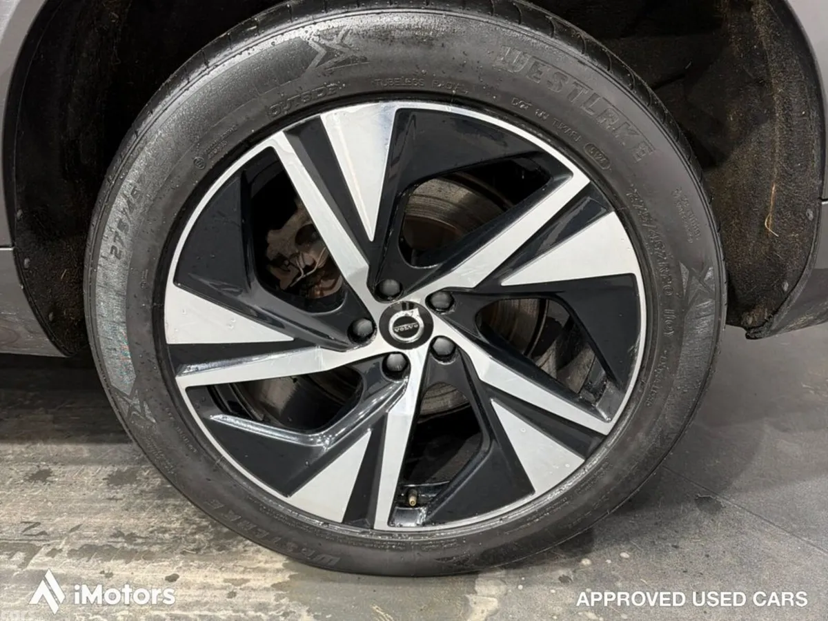 Volvo XC90 SUV, Petrol Plug-in Hybrid, 2024, Grey