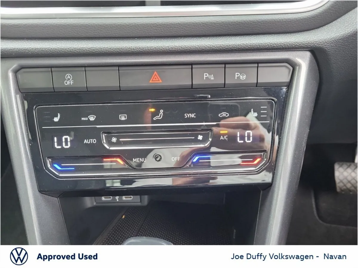 Volkswagen T-Roc SUV, Petrol, 2023, Red