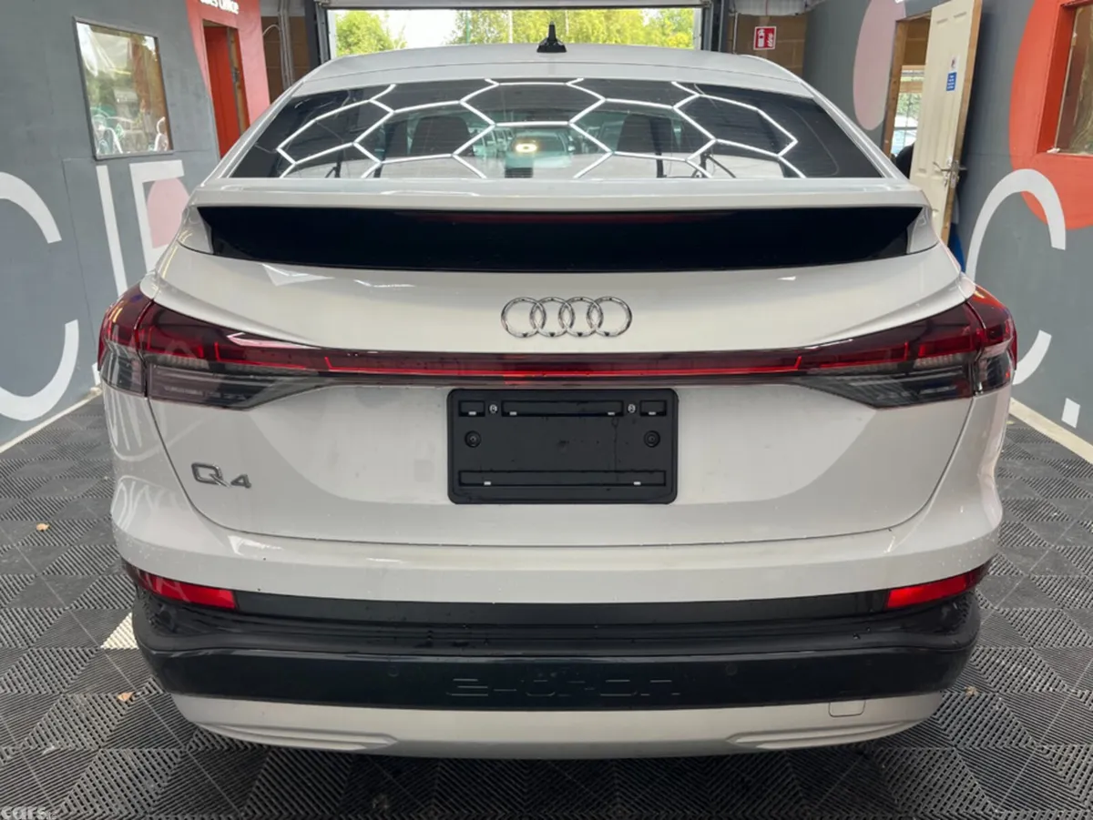 Audi Q4 e-tron SUV, Electric, 2023, White
