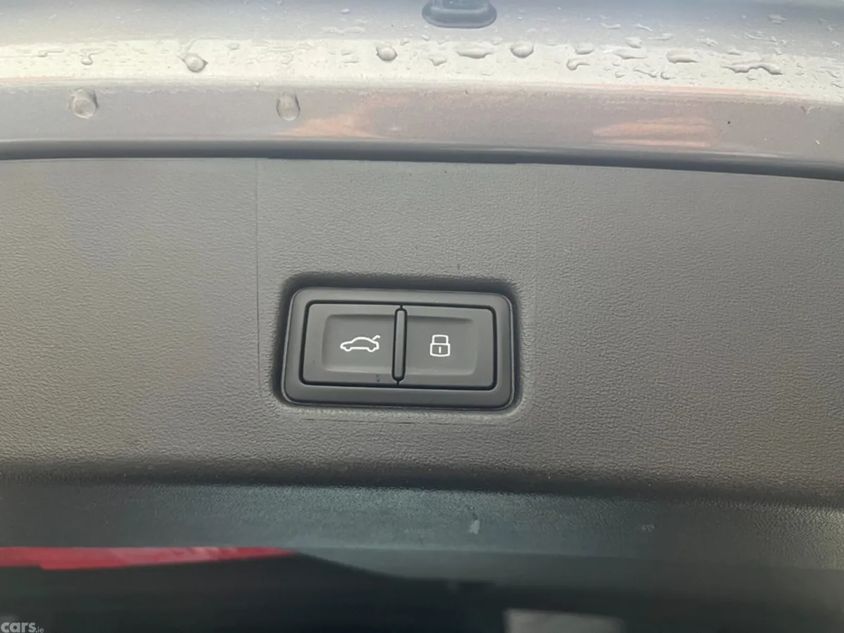 Audi Q4 e-tron SUV, Electric, 2023, Grey