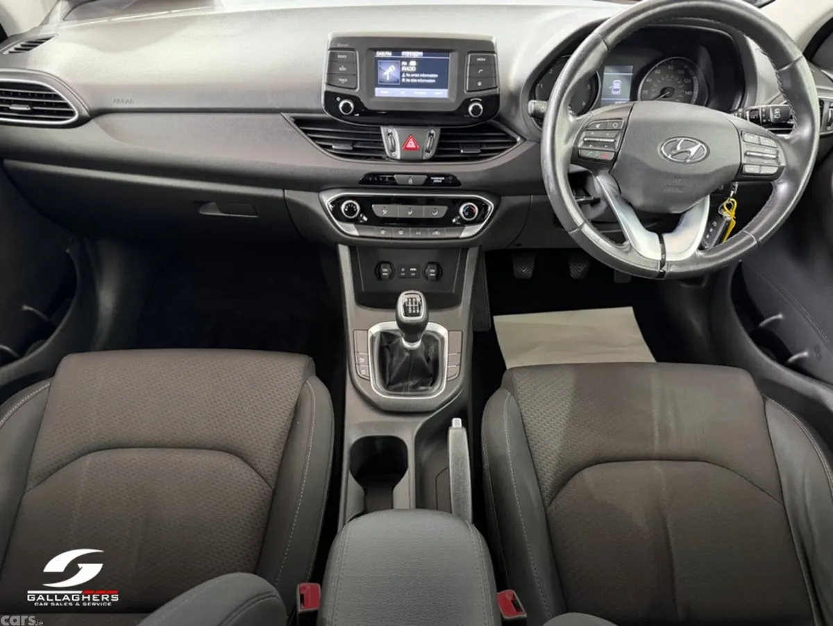 Hyundai i30 Hatchback, Diesel, 2017, Red