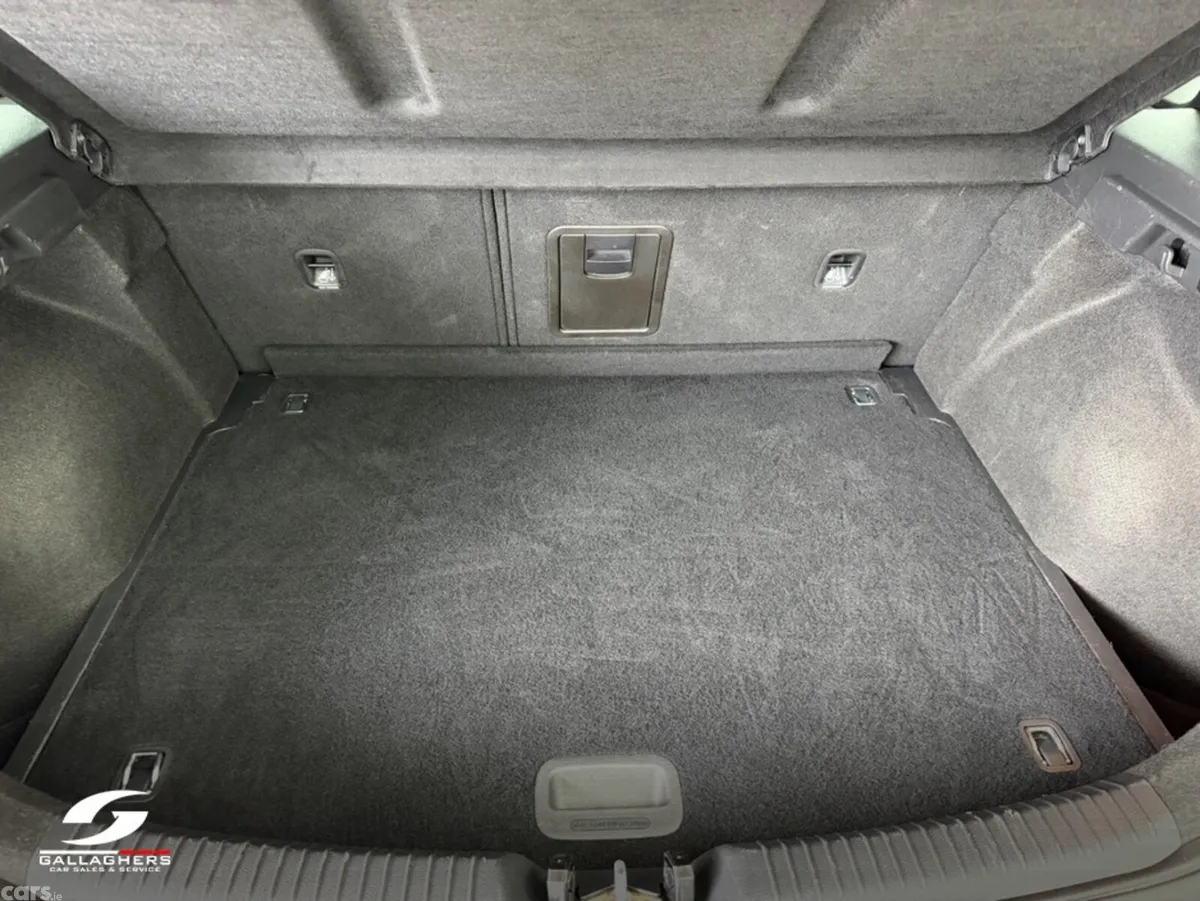 Hyundai i30 Hatchback, Diesel, 2017, Red