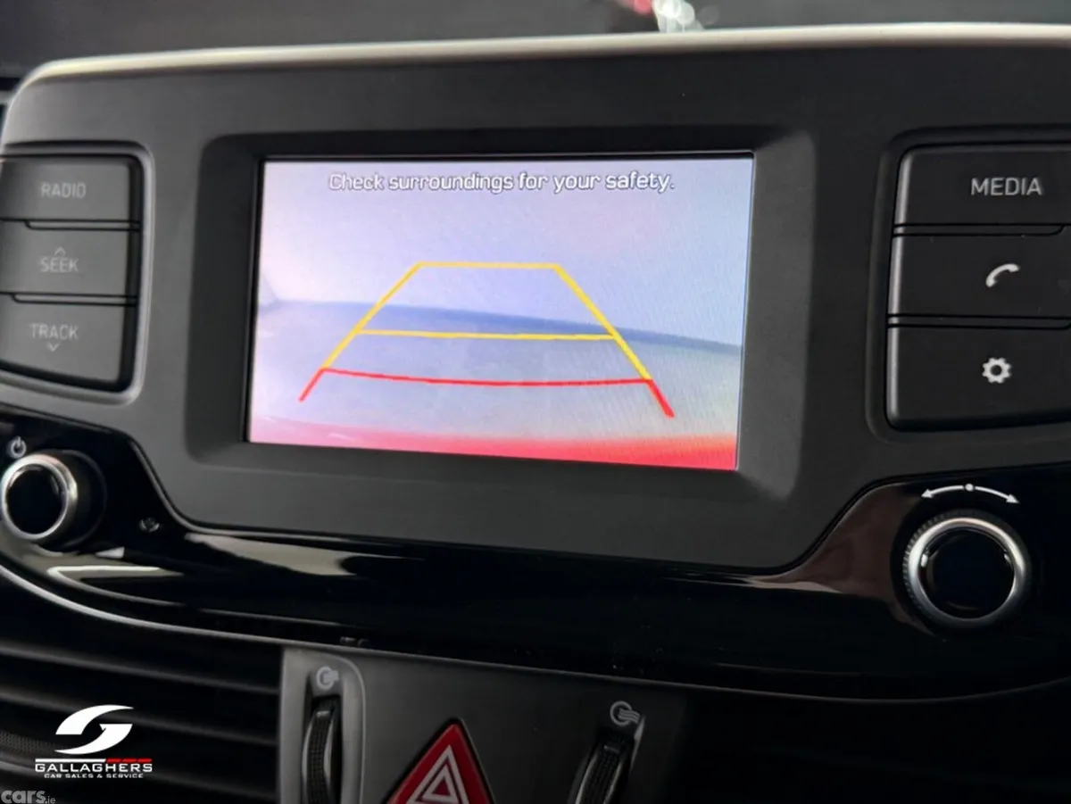 Hyundai i30 Hatchback, Diesel, 2017, Red