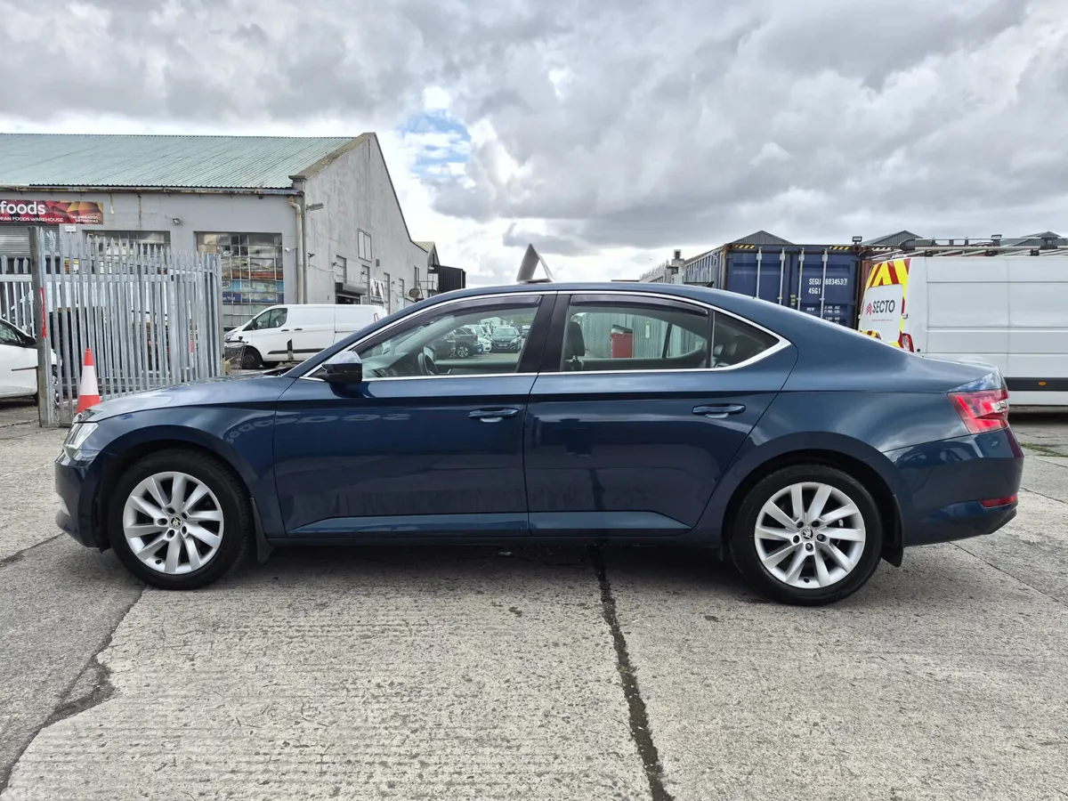 Skoda Superb Saloon, Diesel, 2018, Blue