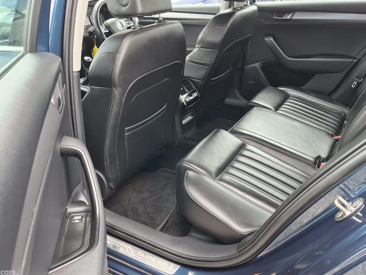 Skoda Superb Saloon, Diesel, 2018, Blue