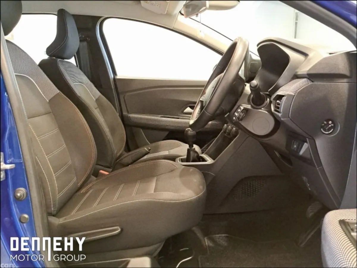 Dacia Sandero Stepway Hatchback, Petrol, 2024, Blue